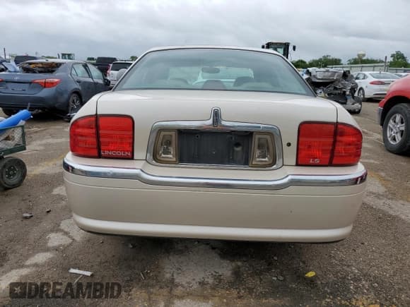✅ 2000 Lincoln LS • VIN: 1LNHM86S1YY875482 • Лот: 55092185. Опубликован ранее на Copart с пробегом 187 644 миль. Бесплатный доступ к архиву аукционных продаж из США и подробный отчёт об истории автомобиля на DreamBid. Изображение 6.