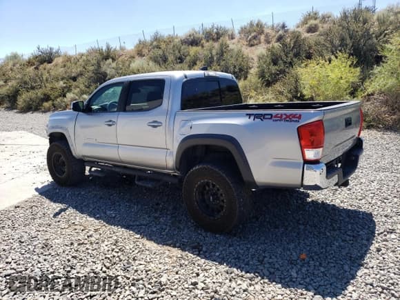 ✅ 2019 Toyota Tacoma TRD Off Road • VIN: 5TFCZ5ANXKX177823 • Lot: 68167075. Wystawiony na Copart z przebiegiem 134 818 mil. Bezpłatny archiwum sprzedaży aukcyjnych z USA i szczegółowy raport historii pojazdu na DreamBid. Zdjęcie 2.