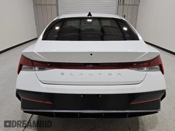 ✅ 2024 Hyundai Elantra SEL • VIN: KMHLS4DG4RU710106 • Лот: 81396405. Опубликован ранее на Copart с пробегом 11 501 миль. Бесплатный доступ к архиву аукционных продаж из США и подробный отчёт об истории автомобиля на DreamBid. Изображение 6.