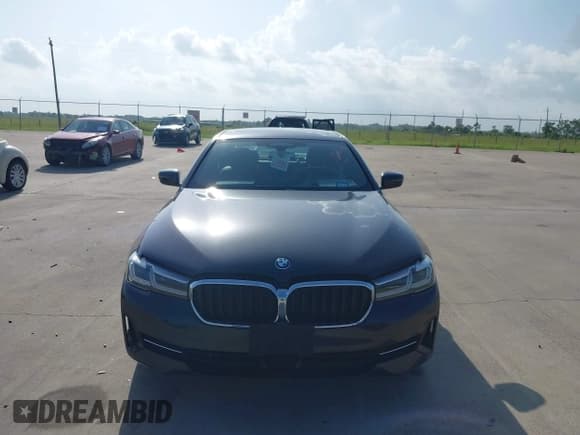 ✅ 2022 BMW 5 Series 530e • VIN: WBA13AG02NCH64896 • Lot: 42525919. Listed on IAAI with 38,965 mi. Free auction sales archive from the USA and detailed vehicle history report at DreamBid. Image 12.