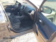 ✅ 2017 Jeep Cherokee Latitude • VIN: 1C4PJMCS4HW636607 • Lot: 43157747. Wystawiony na IAAI z przebiegiem 151 435 mil. Bezpłatny archiwum sprzedaży aukcyjnych z USA i szczegółowy raport historii pojazdu na DreamBid. Zdjęcie 5.