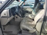 ✅ 2001 Chevrolet Suburban LT • VIN: 3GNFK16T21G256379 • Лот: 77820583. Опубликован ранее на Copart с пробегом 311 310 миль. Бесплатный доступ к архиву аукционных продаж из США и подробный отчёт об истории автомобиля на DreamBid. Изображение 7.