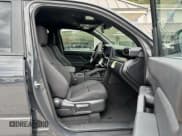 ✅ 2025 Toyota 4Runner SR5 • VIN: JTEVA5BRXS5020012 • Lot: 81034905. Wystawiony na Copart z przebiegiem 16 mil. Bezpłatny archiwum sprzedaży aukcyjnych z USA i szczegółowy raport historii pojazdu na DreamBid. Zdjęcie 5.