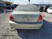 ✅ 2004 Hyundai Elantra GLS • VIN: KMHDN46D24U906147 • Lot: 78170704. Wystawiony na Copart z przebiegiem 179 207 mil. Bezpłatny archiwum sprzedaży aukcyjnych z USA i szczegółowy raport historii pojazdu na DreamBid. Zdjęcie 6.