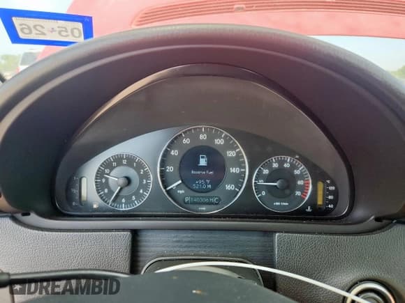 ✅ 2005 Mercedes-Benz CLK 320 • VIN: WDBTK65G65T038952 • Lot: 68400275. Wystawiony na Copart z przebiegiem 140 306 mil. Bezpłatny archiwum sprzedaży aukcyjnych z USA i szczegółowy raport historii pojazdu na DreamBid. Zdjęcie 9.