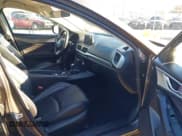 ✅ 2018 Mazda 3 Touring • VIN: 3MZBN1L38JM196030 • Lot: 43612362. Wystawiony na IAAI z przebiegiem 85 287 mil. Bezpłatny archiwum sprzedaży aukcyjnych z USA i szczegółowy raport historii pojazdu na DreamBid. Zdjęcie 5.