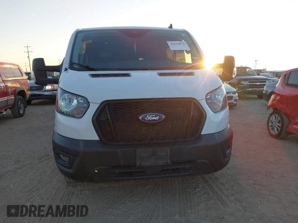 ✅ 2022 Ford Transit Passenger XLT • VIN: 1FBAX2Y88NKA67211 • Lot: 43654076. Wystawiony na IAAI z przebiegiem 210 842 mil. Bezpłatny archiwum sprzedaży aukcyjnych z USA i szczegółowy raport historii pojazdu na DreamBid. Zdjęcie 12.