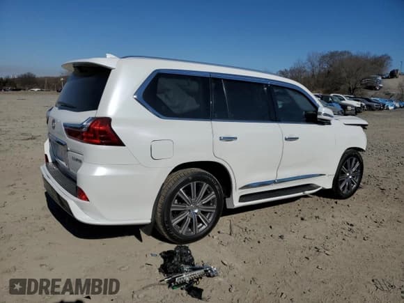 ✅ 2017 Lexus LX 570 • VIN: JTJHY7AX8H4240706 • Lot: 48542445. Wystawiony na Copart z przebiegiem 116 807 mil. Bezpłatny archiwum sprzedaży aukcyjnych z USA i szczegółowy raport historii pojazdu na DreamBid. Zdjęcie 3.