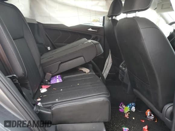 ✅ 2023 Volkswagen Tiguan SE • VIN: 3VV2B7AX2PM053394 • Lot: 80225344. Wystawiony na Copart z przebiegiem Nie podano. Bezpłatny archiwum sprzedaży aukcyjnych z USA i szczegółowy raport historii pojazdu na DreamBid. Zdjęcie 11.