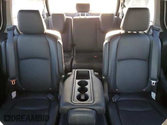 ✅ 2024 Honda Odyssey EX-L • VIN: 5FNRL6H63RB010787 • Lot: 89577335. Listed on Copart with 13,614 mi. Free auction sales archive from the USA and detailed vehicle history report at DreamBid. Image 10.