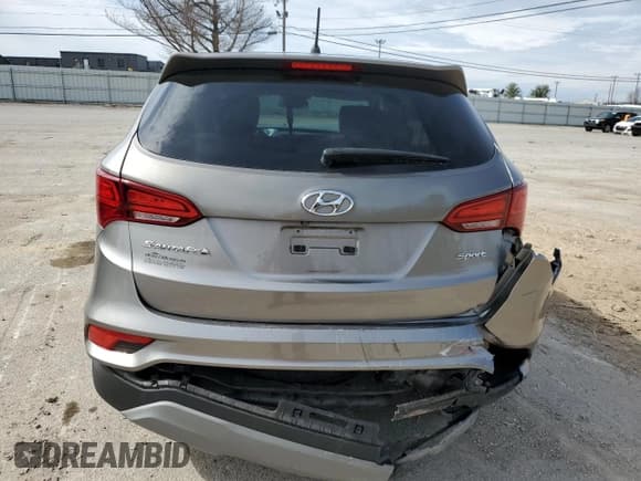 ✅ 2018 Hyundai Santa Fe 2.4L • VIN: 5NMZT3LB5JH088722 • Лот: 45246953. Опубликован ранее на Copart с пробегом 55 389 миль. Бесплатный доступ к архиву аукционных продаж из США и подробный отчёт об истории автомобиля на DreamBid. Изображение 6.
