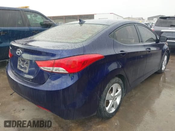 ✅ 2013 Hyundai Elantra GLS • VIN: 5NPDH4AE0DH342021 • Lot: 42697477. Listed on IAAI with 111,602 mi. Free auction sales archive from the USA and detailed vehicle history report at DreamBid. Image 4.