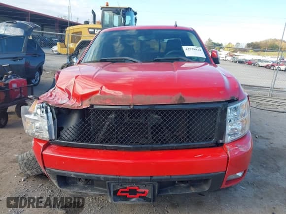 ✅ 2007 Chevrolet Silverado 1500 1LT • VIN: 1GCEK19J27Z595571 • Lot: 43528824. Wystawiony na IAAI z przebiegiem 79 524 mil. Bezpłatny archiwum sprzedaży aukcyjnych z USA i szczegółowy raport historii pojazdu na DreamBid. Zdjęcie 12.