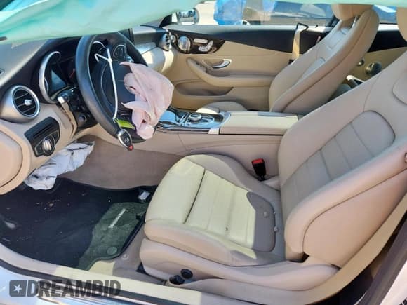 ✅ 2017 Mercedes-Benz C 300 • VIN: WDDWJ4JB4HF513569 • Lot: 71179675. Listed on Copart with 55,487 mi. Free auction sales archive from the USA and detailed vehicle history report at DreamBid. Image 7.