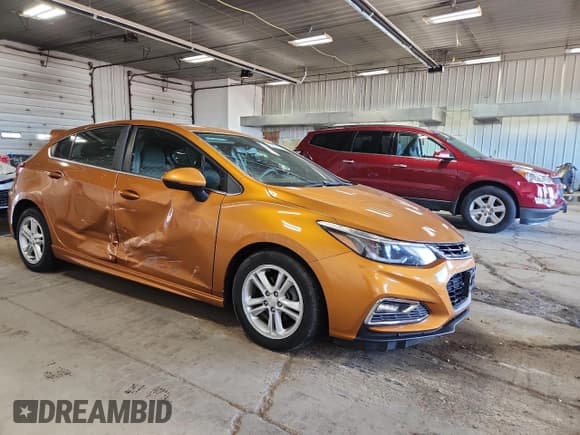 ✅ 2017 Chevrolet Cruze LT • VIN: 3G1BE6SM4HS575762 • Lot: 70054765. Listed on Copart with 148,817 mi. Free auction sales archive from the USA and detailed vehicle history report at DreamBid. Image 4.