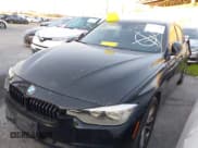 ✅ 2017 BMW 3 Series 320i • VIN: WBA8A9C38HK864446 • Lot: 43525474. Wystawiony na IAAI z przebiegiem 117 142 mil. Bezpłatny archiwum sprzedaży aukcyjnych z USA i szczegółowy raport historii pojazdu na DreamBid. Zdjęcie 2.