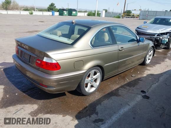 2006 BMW 3 Series 325Ci с VIN WBABD33466PM51119, выставлен на аукционе IAAI как лот 42607399 с пробегом 154 781 миль миль и . История ставок и продаж доступна на DreamBid. Изображение 4.