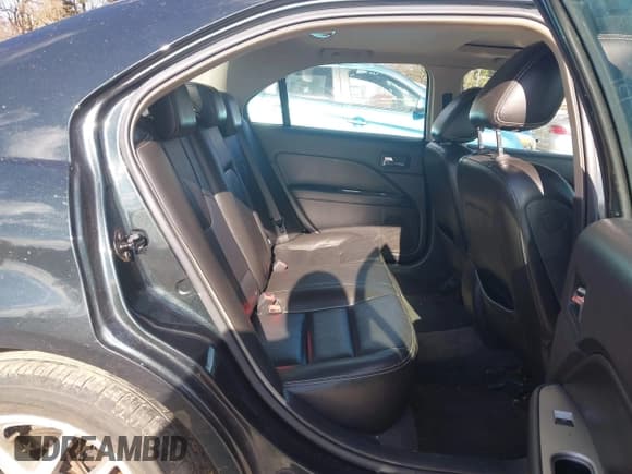 ✅ 2010 Ford Fusion SEL • VIN: 3FAHP0JG6AR149580 • Лот: 43679075. Опубликован ранее на IAAI с пробегом 169 026 миль. Бесплатный доступ к архиву аукционных продаж из США и подробный отчёт об истории автомобиля на DreamBid. Изображение 8.