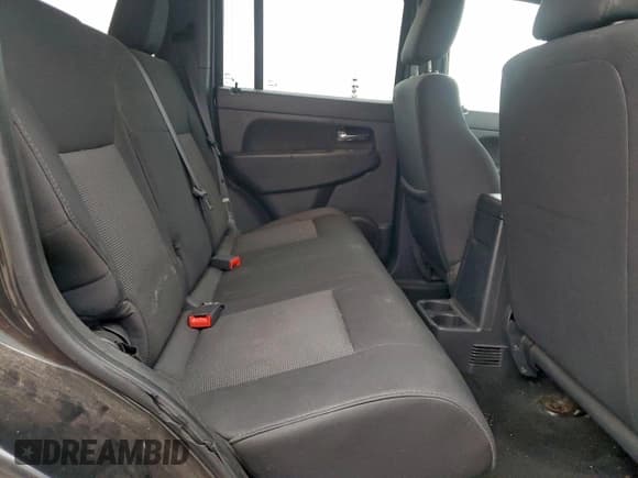 ✅ 2009 Jeep Liberty Rocky Mountain • VIN: 1J8GN28K29W548666 • Lot: 93341965. Wystawiony na Copart z przebiegiem 132 849 mil. Bezpłatny archiwum sprzedaży aukcyjnych z USA i szczegółowy raport historii pojazdu na DreamBid. Zdjęcie 11.