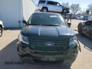 ✅ 2017 Ford Police Interceptor Utility • VIN: 1FM5K8AT5HGD25829 • Lot: 48434775. Wystawiony na Copart z przebiegiem 97 005 mil. Bezpłatny archiwum sprzedaży aukcyjnych z USA i szczegółowy raport historii pojazdu na DreamBid. Zdjęcie 5.