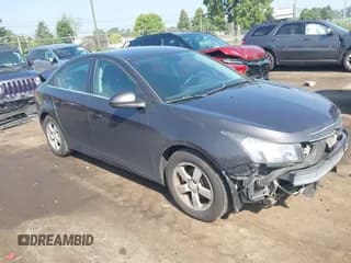 ✅ 2014 Chevrolet Cruze 1LT • VIN: 1G1PC5SB2E7182194 • Лот: 42993632. Опубликован ранее на IAAI с пробегом 184 775 миль. Бесплатный доступ к архиву аукционных продаж из США и подробный отчёт об истории автомобиля на DreamBid. Изображение 1.
