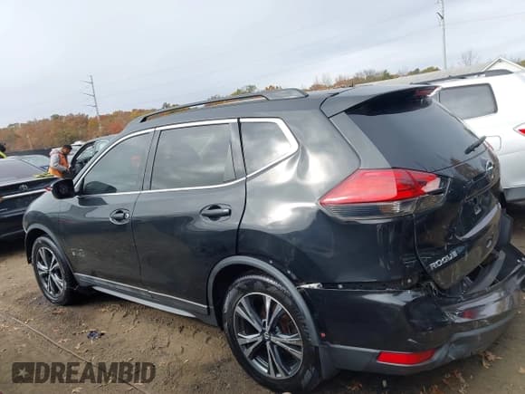 ✅ 2017 Nissan Rogue SV • VIN: 5N1AT2MV7HC758145 • Lot: 43555803. Wystawiony na IAAI z przebiegiem 164 082 mil. Bezpłatny archiwum sprzedaży aukcyjnych z USA i szczegółowy raport historii pojazdu na DreamBid. Zdjęcie 13.