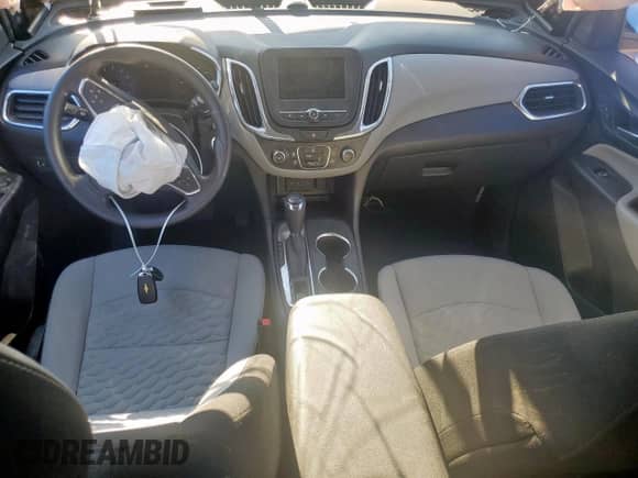 2020 Chevrolet Equinox LS с VIN 3GNAXHEV0LS696480, выставлен на аукционе Copart как лот 90029035 с пробегом 43 317 миль миль и Списание • Salvage title. История ставок и продаж доступна на DreamBid. Изображение 8.