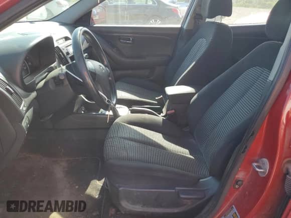 2010 Hyundai Elantra z VIN KMHDT4BD6AU192868, wystawiony jako Copart lot #69918074 z przebiegiem 203 317 mil mil oraz Nie do naprawy • Non repairable. Historia ofert i sprzedaży dostępna na DreamBid. Obrazek 7.