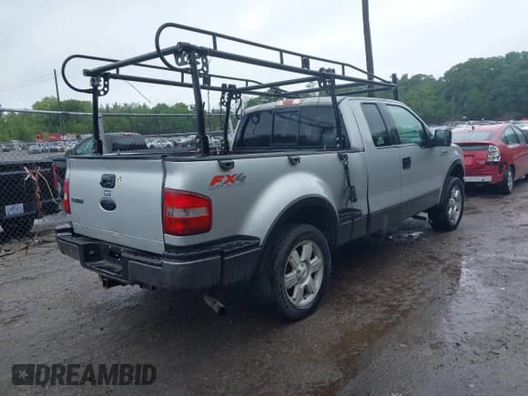 ✅ 2006 Ford F-150 XLT • VIN: 1FTPX04576KA89613 • Lot: 42710155. Listed on IAAI with Not provided. Free auction sales archive from the USA and detailed vehicle history report at DreamBid. Image 4.