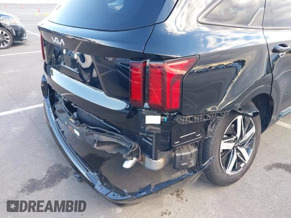 ✅ 2023 Kia Sorento S • VIN: 5XYRL4LC7PG248939 • Лот: 43462685. Опубликован ранее на IAAI с пробегом 10 038 миль. Бесплатный доступ к архиву аукционных продаж из США и подробный отчёт об истории автомобиля на DreamBid. Изображение 6.