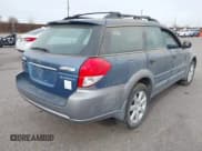 ✅ 2009 Subaru Outback Special Edition • VIN: 4S4BP61C797332372 • Lot: 43760064. Wystawiony na IAAI z przebiegiem 170 491 mil. Bezpłatny archiwum sprzedaży aukcyjnych z USA i szczegółowy raport historii pojazdu na DreamBid. Zdjęcie 4.