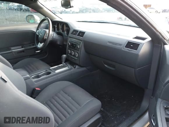 ✅ 2012 Dodge Challenger R/T Plus • VIN: 2C3CDYBT0CH204244 • Lot: 41751794. Wystawiony na IAAI z przebiegiem 116 620 mil. Bezpłatny archiwum sprzedaży aukcyjnych z USA i szczegółowy raport historii pojazdu na DreamBid. Zdjęcie 5.