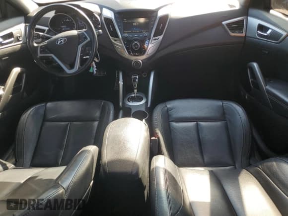 ✅ 2014 Hyundai Veloster • VIN: KMHTC6ADXEU214000 • Lot: 77680844. Wystawiony na Copart z przebiegiem 59 289 mil. Bezpłatny archiwum sprzedaży aukcyjnych z USA i szczegółowy raport historii pojazdu na DreamBid. Zdjęcie 8.