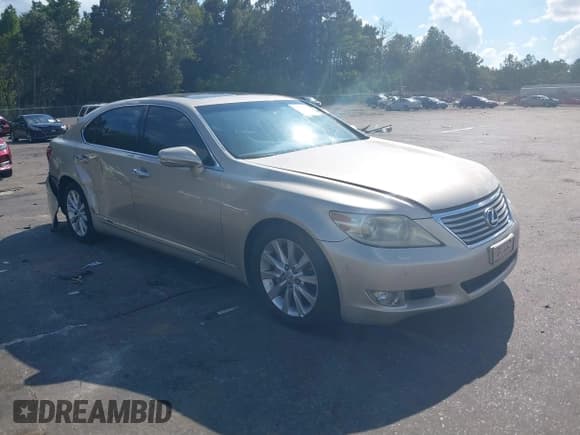 ✅ 2010 Lexus LS 460 L • VIN: JTHGL5EF8A5040359 • Лот: 40374334. Опубликован ранее на IAAI с пробегом 258 555 миль. Бесплатный доступ к архиву аукционных продаж из США и подробный отчёт об истории автомобиля на DreamBid. Изображение 1.
