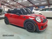 ✅ 2013 MINI Hardtop • VIN: WMWSU3C55DT374899 • Lot: 95313455. Wystawiony na Copart z przebiegiem 112 421 mil. Bezpłatny archiwum sprzedaży aukcyjnych z USA i szczegółowy raport historii pojazdu na DreamBid. Zdjęcie 4.