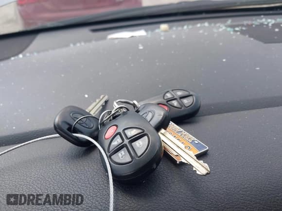 ✅ 2015 Toyota Sienna LE • VIN: 5TDKK3DC4FS575233 • Lot: 43251515. Listed on IAAI with 161,608 mi. Free auction sales archive from the USA and detailed vehicle history report at DreamBid. Image 11.