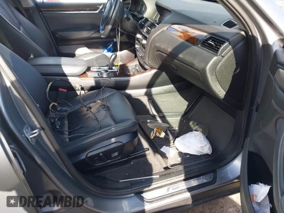 ✅ 2015 BMW X3 xDrive28i • VIN: 5UXWX9C5XF0D51073 • Лот: 43726761. Опубликован ранее на IAAI с пробегом 93 833 миль. Бесплатный доступ к архиву аукционных продаж из США и подробный отчёт об истории автомобиля на DreamBid. Изображение 5.