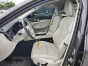 ✅ 2024 Volvo XC60 Plus Dark Theme • VIN: YV4H60DLXR1877878 • Lot: 65983915. Listed on Copart with 19,551 mi. Free auction sales archive from the USA and detailed vehicle history report at DreamBid. Image 7.