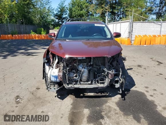 ✅ 2017 Toyota Highlander Hybrid Limited • VIN: 5TDDGRFH8HS029589 • Lot: 69418165. Listed on Copart with 165,987 mi. Free auction sales archive from the USA and detailed vehicle history report at DreamBid. Image 5.