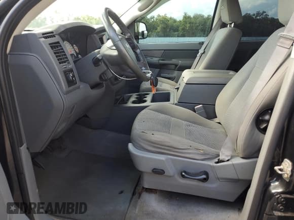 ✅ 2006 Dodge 1500 SLT • VIN: 1D7HA18206J191021 • Lot: 82747655. Wystawiony na Copart z przebiegiem 206 804 mil. Bezpłatny archiwum sprzedaży aukcyjnych z USA i szczegółowy raport historii pojazdu na DreamBid. Zdjęcie 7.