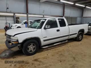 2002 Chevrolet Silverado 1500 z VIN 1GCEC19T72E234402, wystawiony jako Copart lot #85130274 z przebiegiem 205 415 mil mil oraz Szkoda całkowita • Salvage title. Historia ofert i sprzedaży dostępna na DreamBid. Obrazek 1.