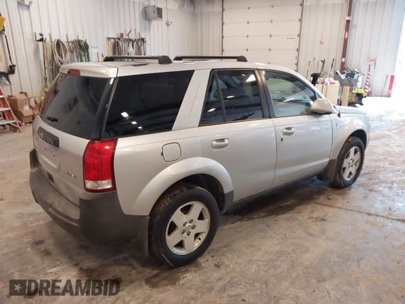 ✅ 2005 Saturn VUE • VIN: 5GZCZ63415S808551 • Lot: 42557004. Wystawiony na IAAI z przebiegiem 234 814 mil. Bezpłatny archiwum sprzedaży aukcyjnych z USA i szczegółowy raport historii pojazdu na DreamBid. Zdjęcie 4.