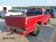 ✅ 2003 Chevrolet S-10 • VIN: 1GCCS14X638177534 • Лот: 43254450. Опубликован ранее на IAAI с пробегом 323 540 миль. Бесплатный доступ к архиву аукционных продаж из США и подробный отчёт об истории автомобиля на DreamBid. Изображение 4.