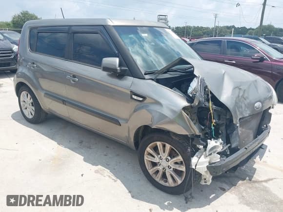 ✅ 2013 Kia Soul • VIN: KNDJT2A54D7605122 • Lot: 40069427. Listed on IAAI with 139,557 mi. Free auction sales archive from the USA and detailed vehicle history report at DreamBid. Image 1.