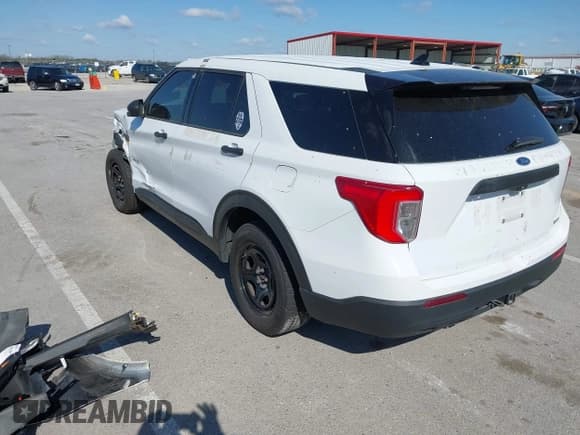 ✅ 2020 Ford Police Interceptor Utility • VIN: 1FM5K8AB0LGD09716 • Lot: 42054545. Wystawiony na IAAI z przebiegiem 106 253 mil. Bezpłatny archiwum sprzedaży aukcyjnych z USA i szczegółowy raport historii pojazdu na DreamBid. Zdjęcie 3.