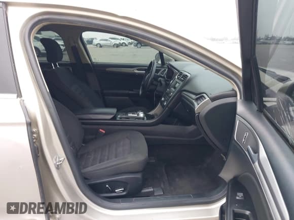 ✅ 2017 Ford Fusion Hybrid SE • VIN: 3FA6P0LU7HR381397 • Lot: 43879951. Listed on IAAI with 206,951 mi. Free auction sales archive from the USA and detailed vehicle history report at DreamBid. Image 5.