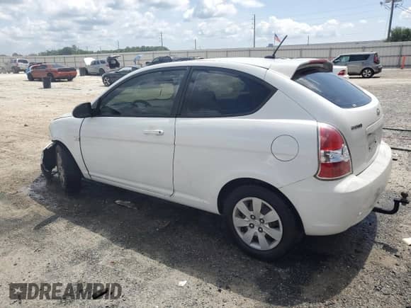 2009 Hyundai Accent GS с VIN KMHCM36C89U132543, выставлен на аукционе Copart как лот 60296685 с пробегом 274 963 миль миль и Списание • Salvage title. История ставок и продаж доступна на DreamBid. Изображение 2.