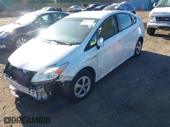 ✅ 2015 Toyota Prius Two • VIN: JTDKN3DU1F1911238 • Lot: 43867571. Listed on IAAI with 87,333 mi. Free auction sales archive from the USA and detailed vehicle history report at DreamBid. Image 17.