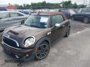 ✅ 2011 MINI Convertible S • VIN: WMWZP3C50BTX84044 • Lot: 42669717. Wystawiony na IAAI z przebiegiem Nie podano. Bezpłatny archiwum sprzedaży aukcyjnych z USA i szczegółowy raport historii pojazdu na DreamBid. Zdjęcie 2.