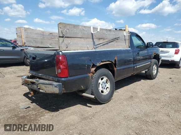 ✅ 2003 Chevrolet Silverado 1500 LS • VIN: 1GCEK14T23Z122286 • Lot: 55646525. Listed on Copart with 260,875 mi. Free auction sales archive from the USA and detailed vehicle history report at DreamBid. Image 3.
